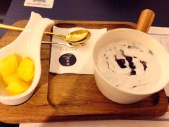 椰奶紫米银耳羹-炖物24章·顺时轻养茶(杭州大厦店)