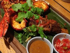 -三亚艾迪逊酒店·海滩烧烤 BARBACOA·现场乐队·浪漫晚餐·烧烤海鲜