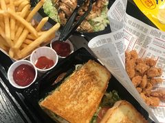 -The Habit Burger Grill 哈比特汉堡(爱琴海店)
