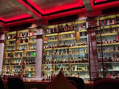 -饮湖威士忌鸡尾酒吧