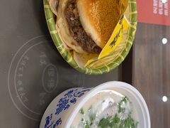 -穆得·老周家牛肉烧饼(普利街店)