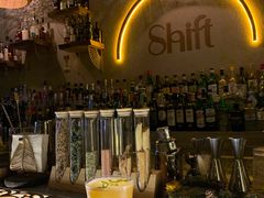 -Shift cocktail bar鸡尾酒吧