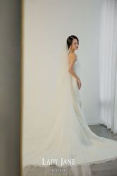 -Lady  Jane高端婚纱礼服馆