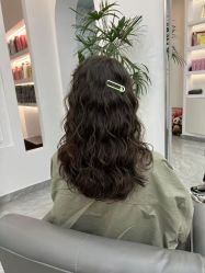 -首脑美发沙龙
