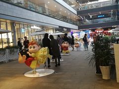 -绿地缤纷城-停车场