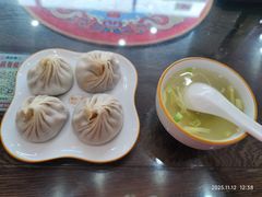 -笑来喜馄饨小笼工坊(通扬路店)