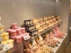 零售区-好利来(新华店)