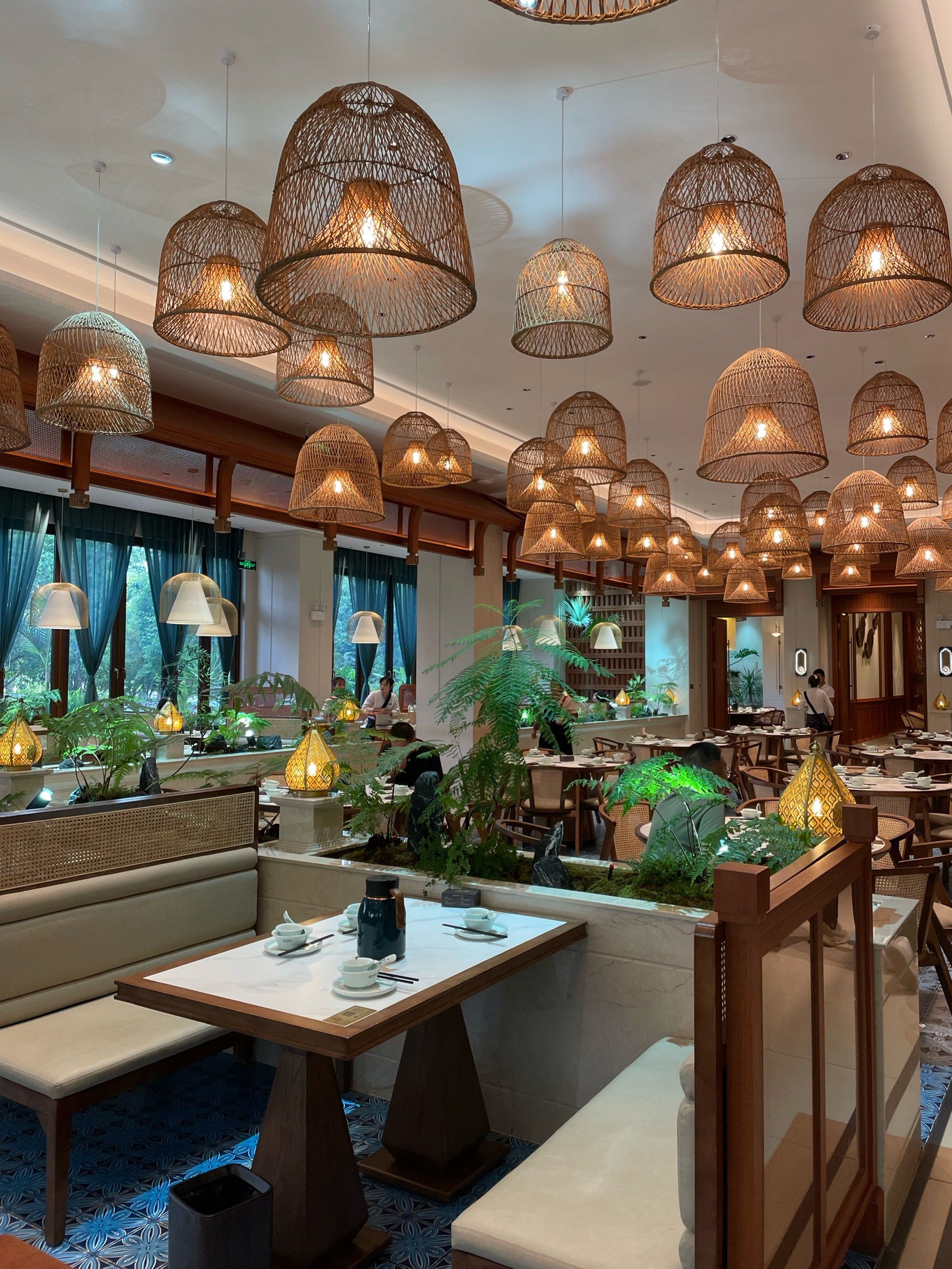 昆明特色傣味餐厅