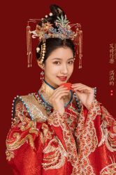 点击看大图 -挪娅婚纱摄影皇家会所
