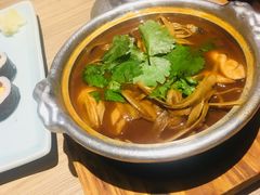 -小山日本料理(兴业太古汇店)