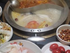 -沸炉重庆老火锅(军事博物馆店)