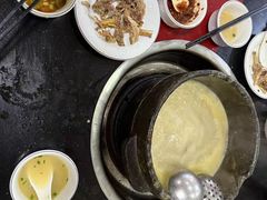 -南渝食府.墨脱石锅松茸鸡