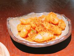 避风塘炸九肚鱼-逸东轩(香港逸东酒店)