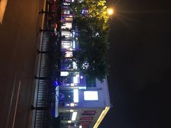 -岳辰齿科(浦东长泰店)