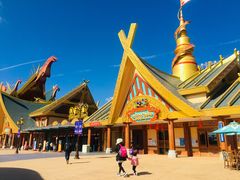 -七彩云南欢乐世界