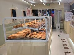 -红星前进面包牛奶公司(畅春园店)