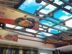 -阿瓦山寨·湘菜现炒·剁椒鱼头王(咸阳总店)