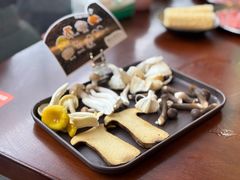 -楠小云·云南鲜牛野生菌自助火锅(九眼桥店)