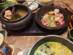 云海肴汽锅鸡-云海肴云南菜(浦江欢乐颂店)