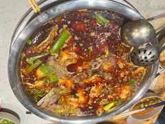 -肖肖酸萝卜鱼火锅(总店)