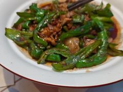 -阿瓦山寨·湘菜现炒·剁椒鱼头王(咸阳总店)