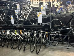 -迪卡侬(越秀公园店)