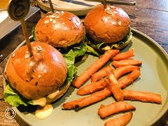 -HIGH FIVE哈福手工汉堡(桂林路店)