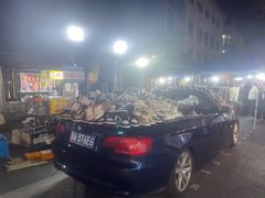 -吴山路夜市