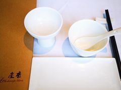 餐具摆设-尘香•传统川菜(创汇首座店)