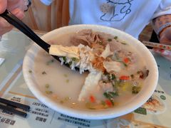 香蒜肥牛泡饭-凯峰鱼汤米线(金利達店)