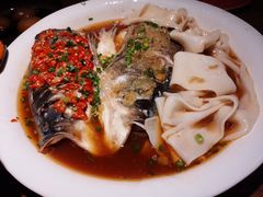 手工剁椒鱼头-吃饭皇帝大(赛格国际店)