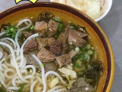 -花溪牛肉粉(八鸽岩店)