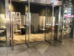 门面-肯德基(虹桥高铁店)