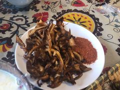 炸菌子-勺子米线·云南传统小吃市集(四方街店)