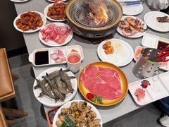 -山焱·炭火自助烤肉(周浦万达店)