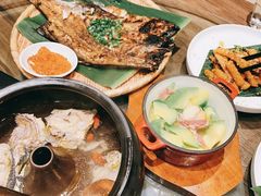 傣味香茅草烤鲈鱼-云海肴(星耀樟宜店)
