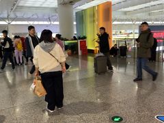 -麦当劳(上海虹桥站30B检票口楼上)