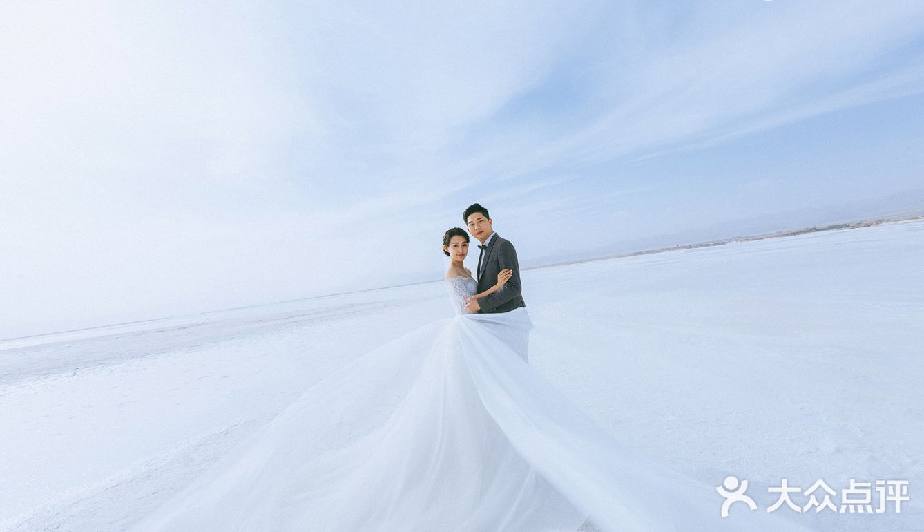 婚纱照拍摄互动小技巧\深圳旅拍婚纱照攻略