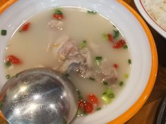 -雷祖芳老妈蹄花店