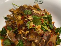 -费大厨辣椒炒肉(万家丽一店)