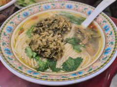 雪菜肉丝面-金杨拉面王小吃面馆·牛三宝面·红烧牛肉粉
