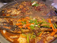 -鸣记脆皮烤鱼·海鲜烤鱼(三八广场店)