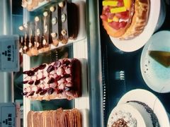 -雍容荟帝王蟹活龙虾展台自助(IFS黑金店)