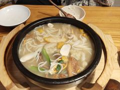 -勺子米线·云南传统小吃市集(四方街店)