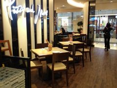 -必胜客(WOW中心城店)