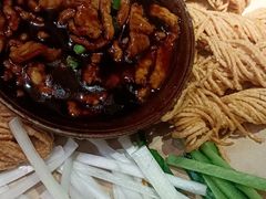 -魏铭鱼头捞饭(晋阳路店)
