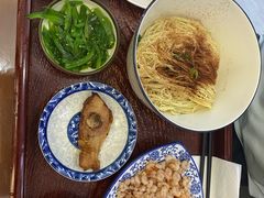 -百年老字号·观振兴蟹黄面·三虾面·苏式面(观前街富仁坊巷店)