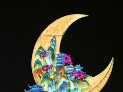 -淄博花灯齐彩城