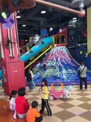 -欧酷世界动力星球(王府井奥莱UP TOWN店)
