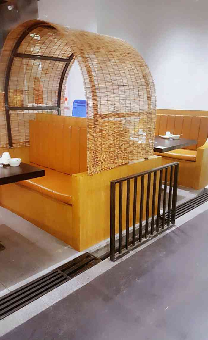 鼎厨味道中餐厅-"这家店的环境还不错特别舒适,装修看起来很.